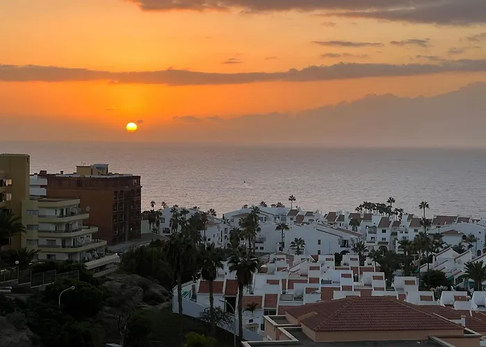 Miguel Angel Sunset Ocean View アパート アデヘ